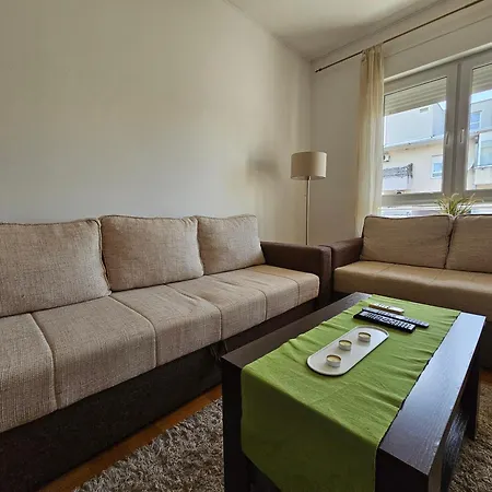 Stan Svetozara Markovica 5a Banja Luka